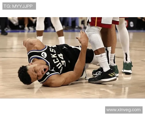 足球场意外扭伤脚踝的球星伤情曝光 未来赛季能否回归成疑